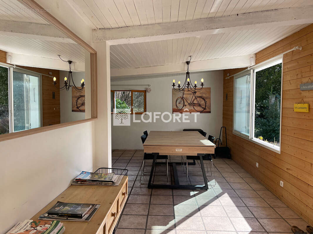 Maison à LONS-LE-SAUNIER