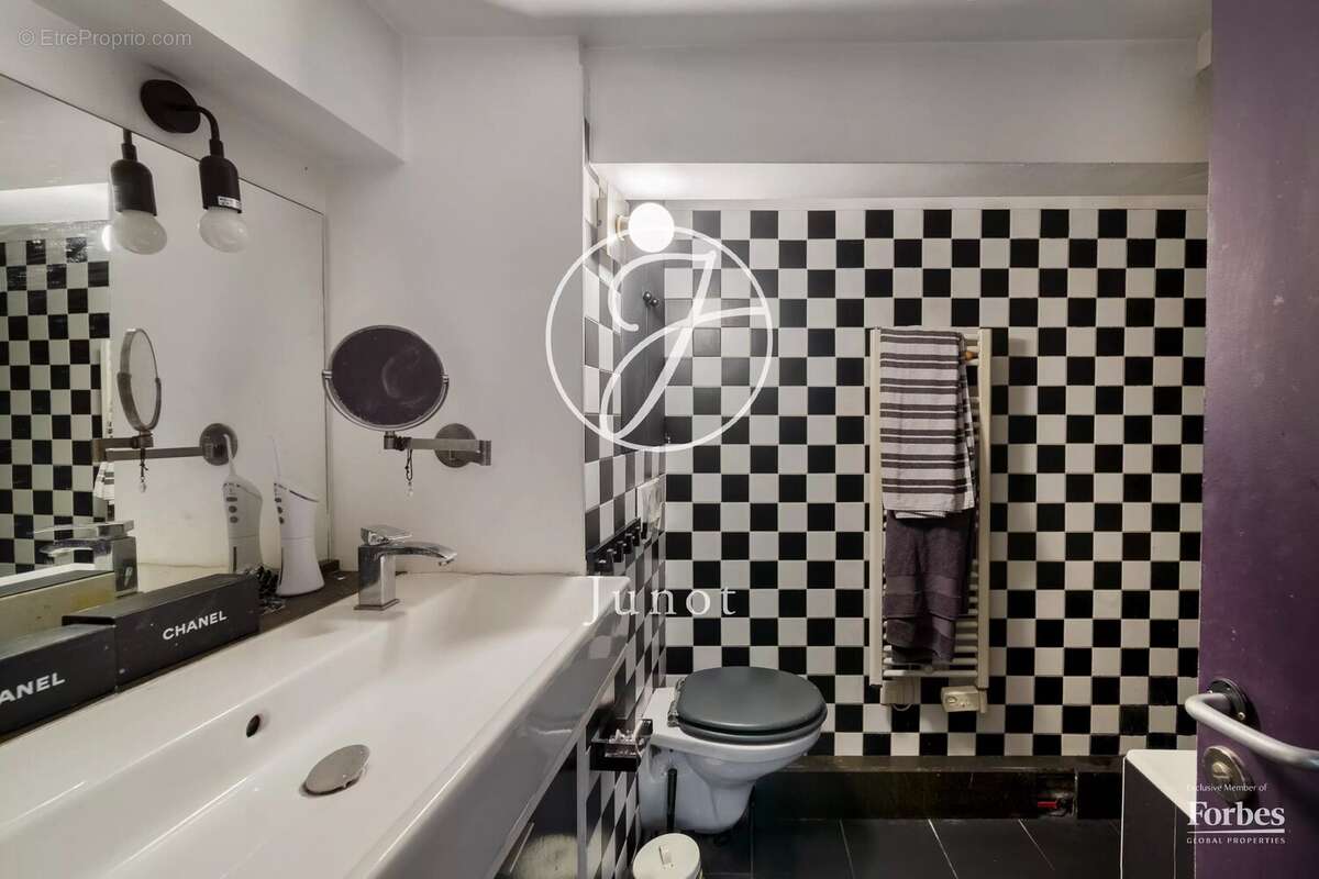 Appartement à PARIS-18E