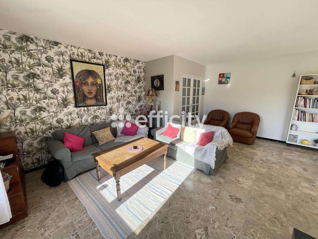 Appartement à APT