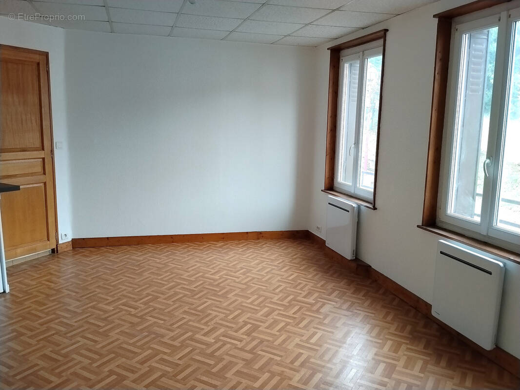 Appartement à NONANCOURT