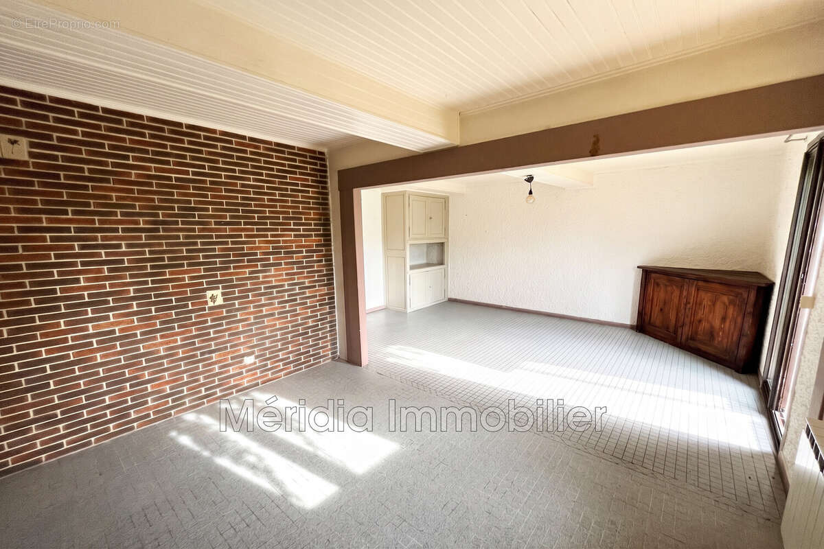 Maison 111 m² à Millas  - photo 6