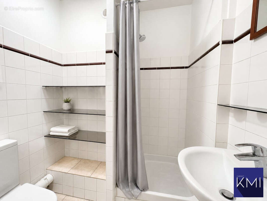 Appartement à PARIS-20E