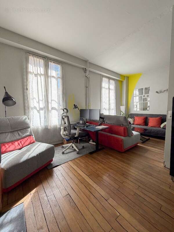 Appartement T3 57m2 Métro Eglise de Pantin - photo 2