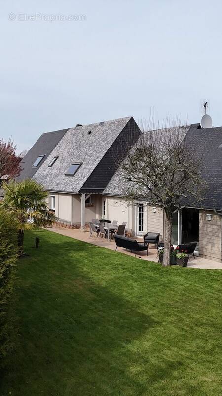 Maison à MONT-CAUVAIRE