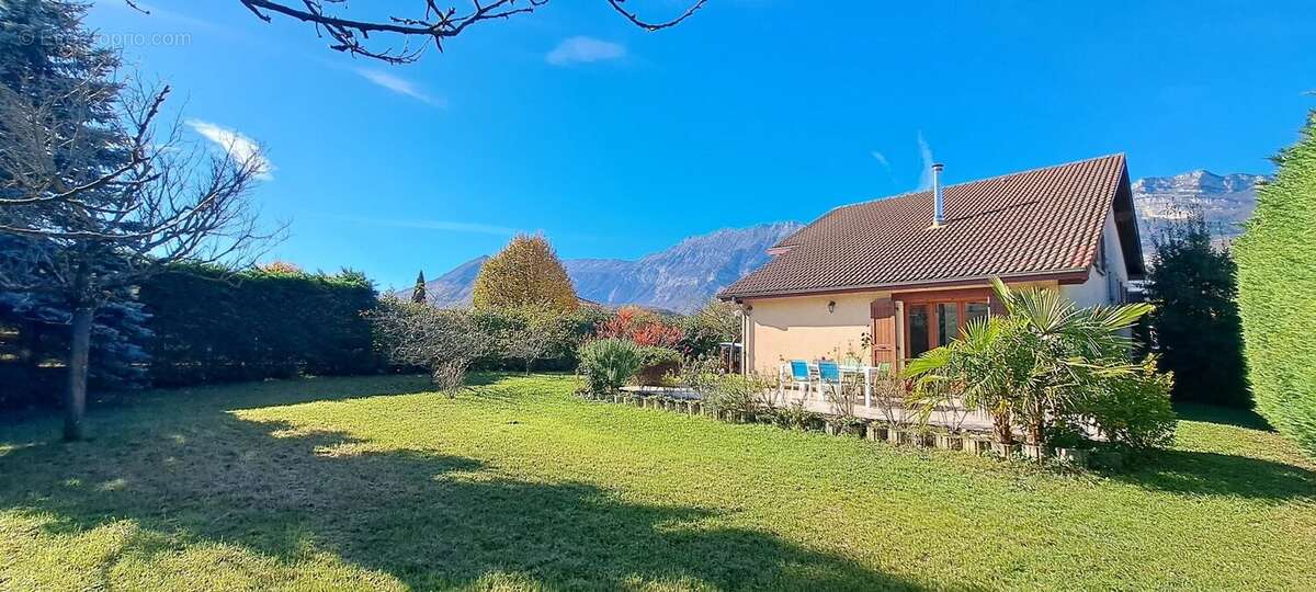 Maison à VARCES-ALLIERES-ET-RISSET