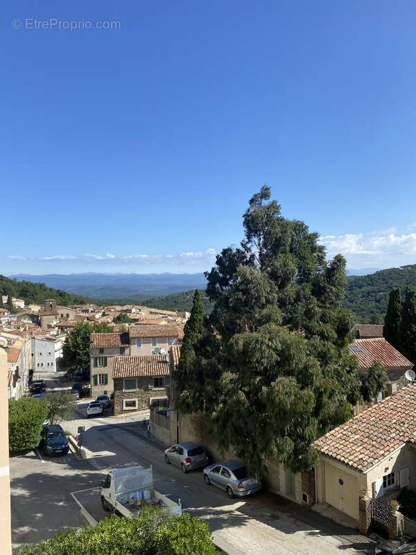 Appartement à LA GARDE-FREINET