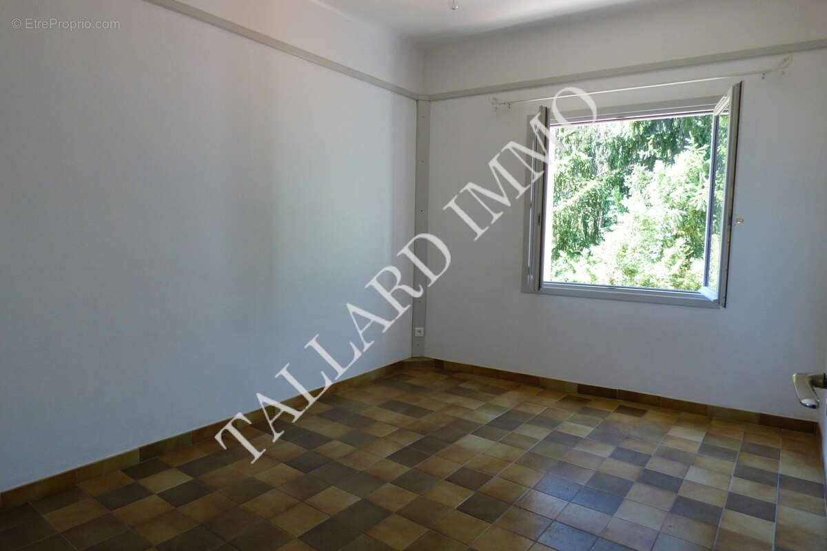 Appartement à TALLARD