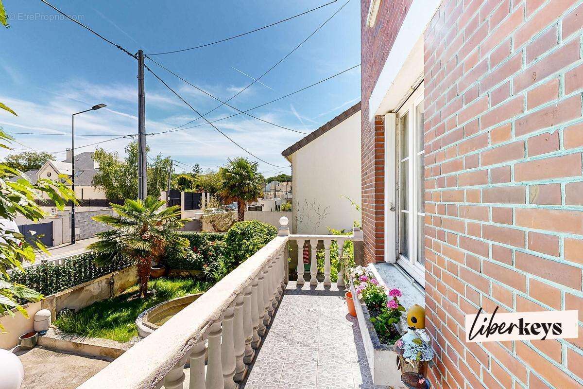 Maison familiale 172 m² – Habitable immédiatement – Jardin 757 m² – Claye-Souilly - Quartier Bois-Fleuri - photo 10