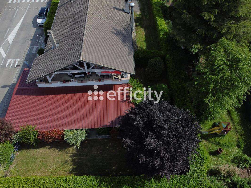 Appartement à RIVES
