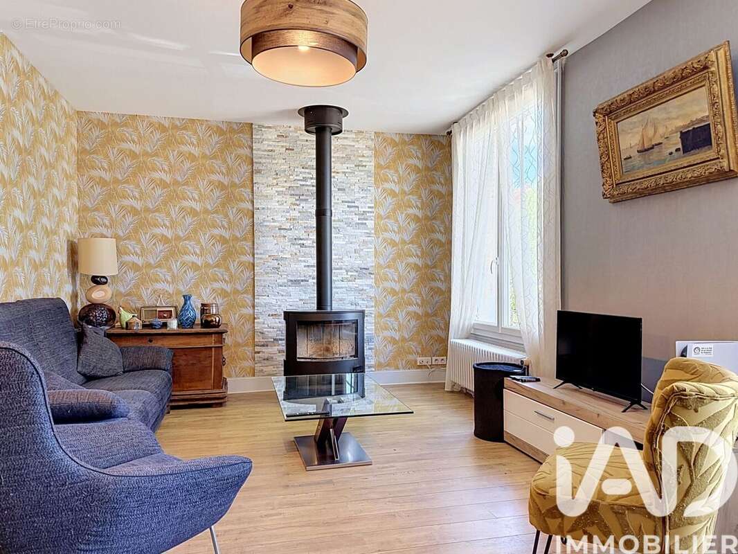 Maison 140 m² à Argenton-Sur-Creuse  - photo 4