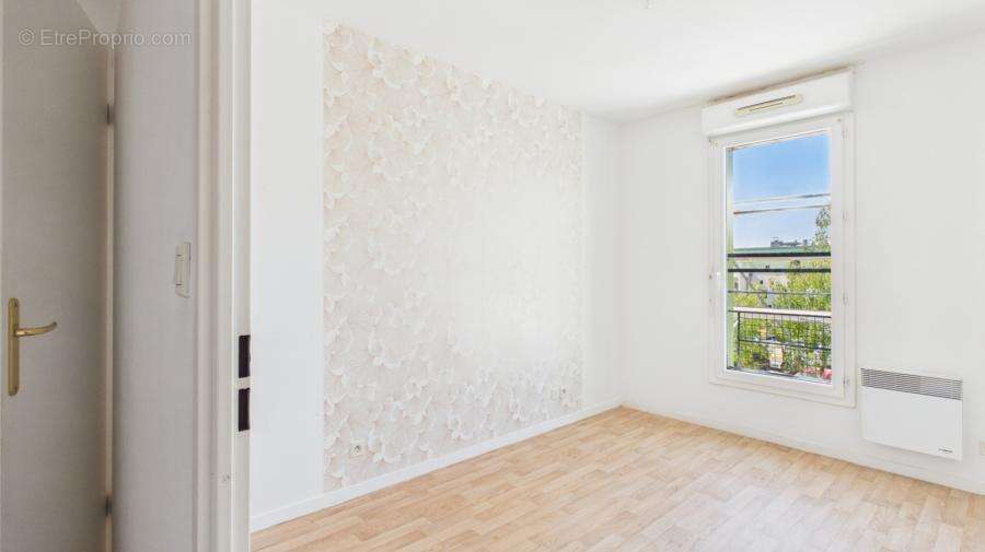 Appartement 65 m² à Saint-Ave  - photo 633