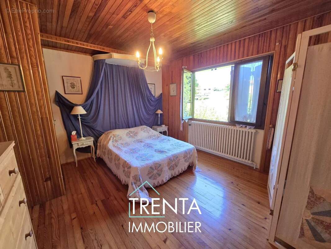 Maison à CHARAVINES