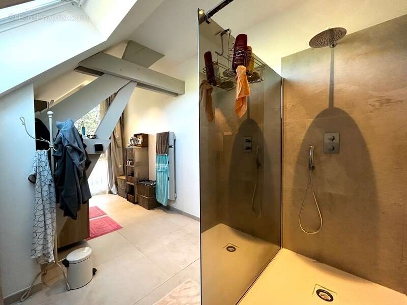 Maison à CONTAMINE-SUR-ARVE