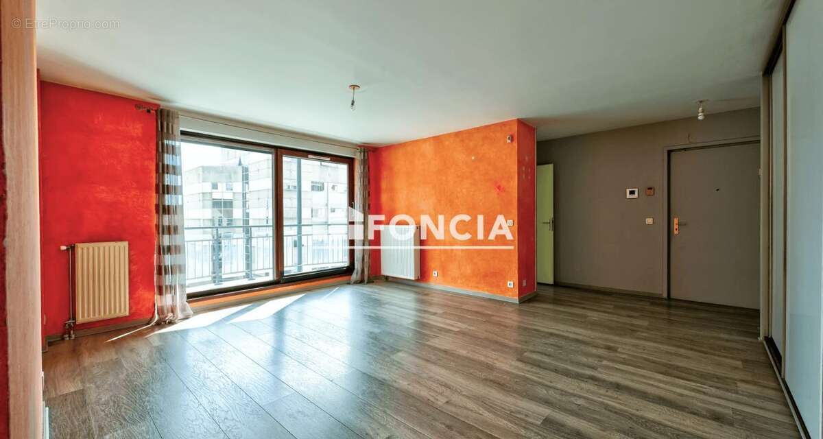 Appartement à MONTIGNY-LE-BRETONNEUX