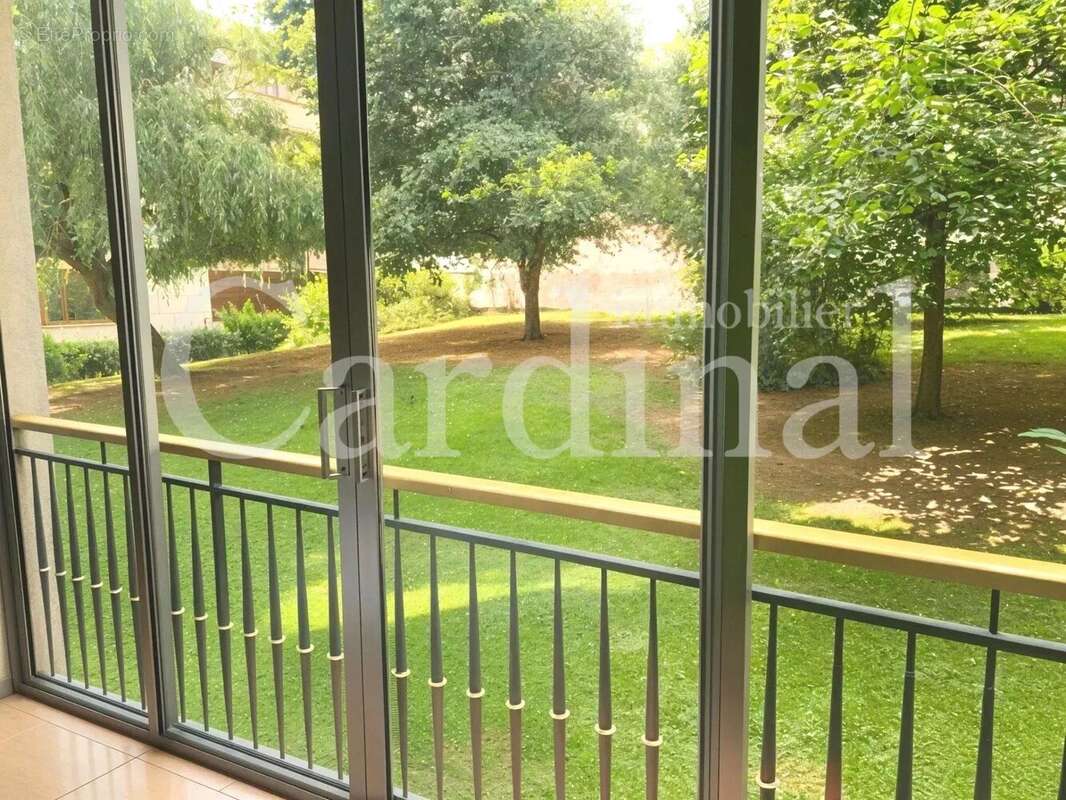 Appartement à NOISY-LE-ROI