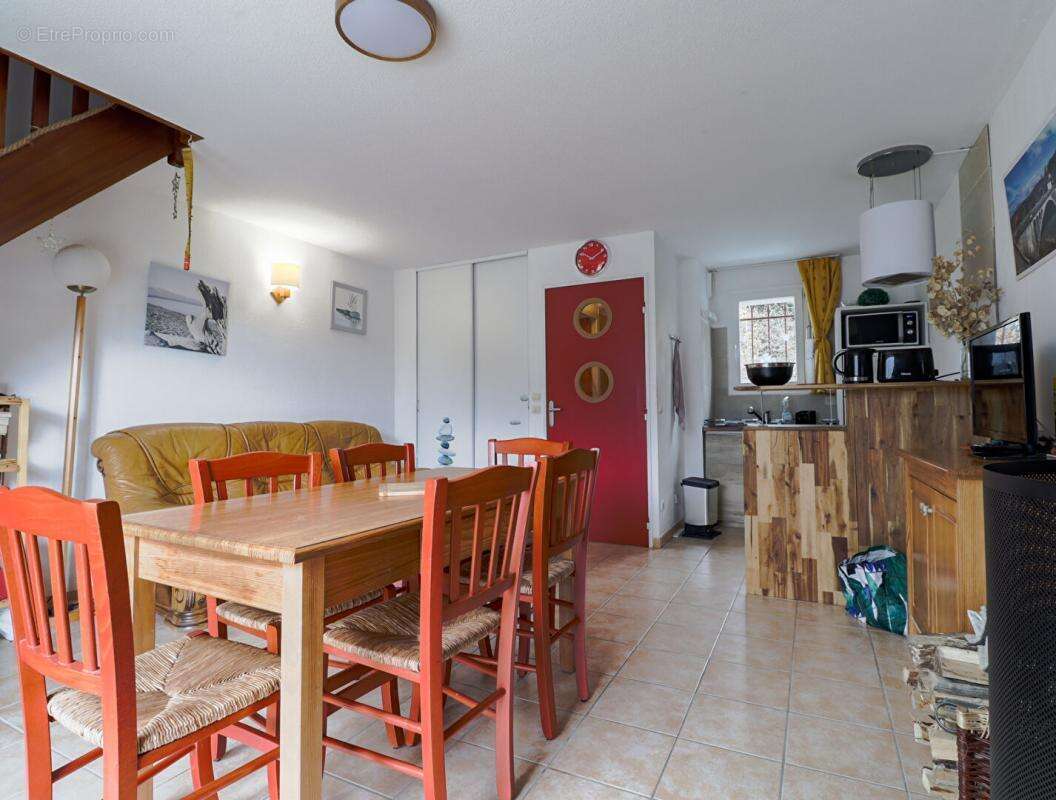 Maison à LA SALVETAT-SUR-AGOUT