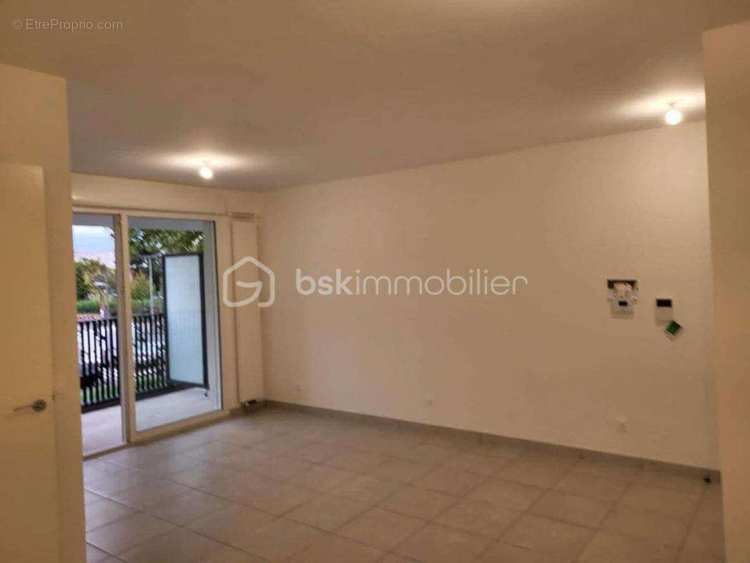 Appartement à SAINT-FONS