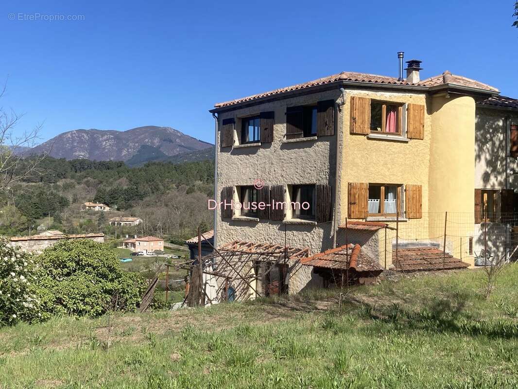Maison à TAURIERS