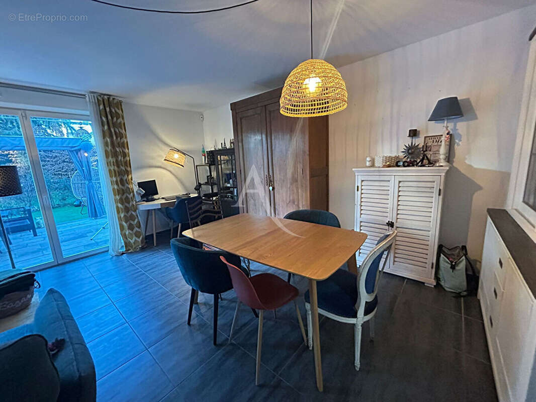 Maison recente sans travaux avec exterieur et parkings - photo 3