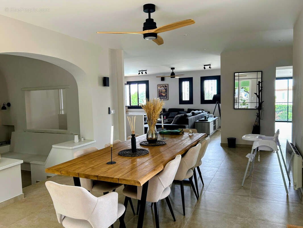 Maison à LAROQUE-DES-ALBERES