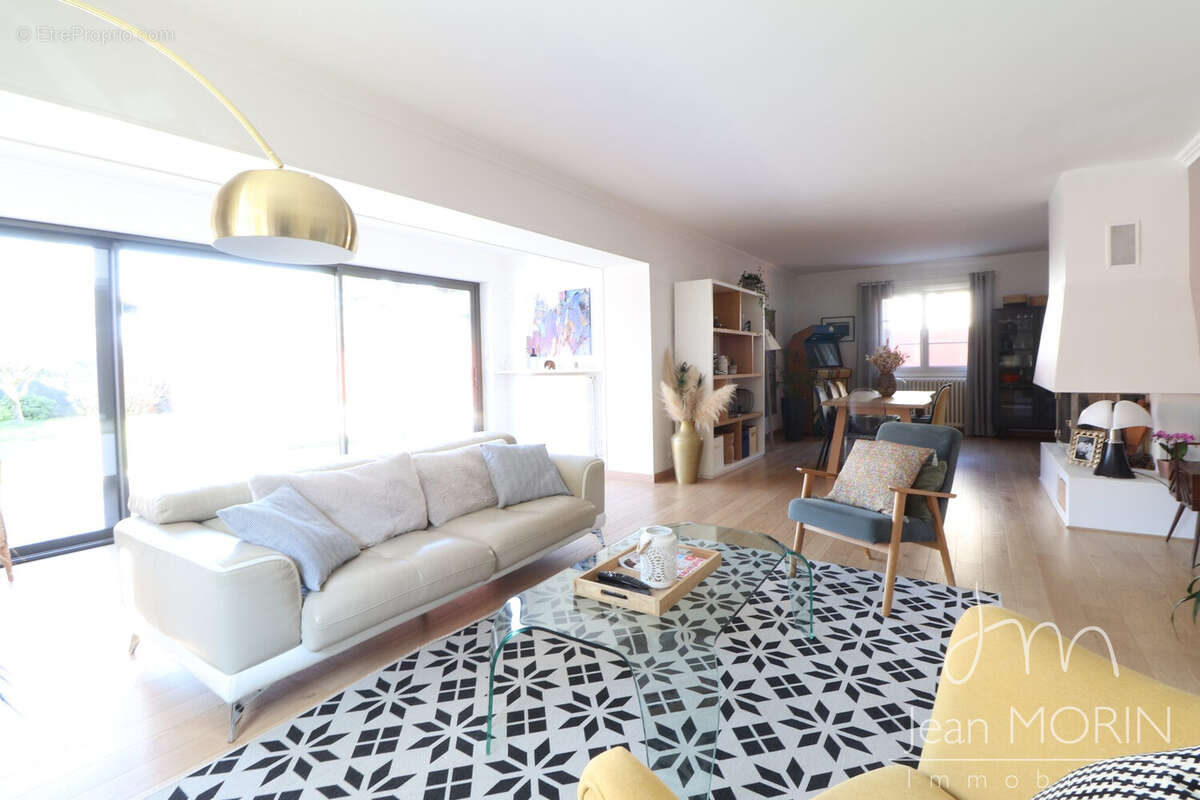 Maison à SAINT-PERAY