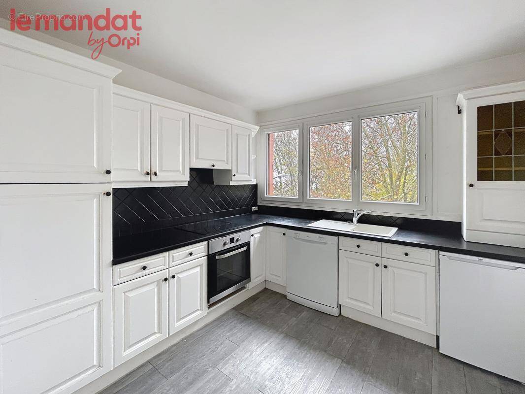 Appartement à AUBERGENVILLE