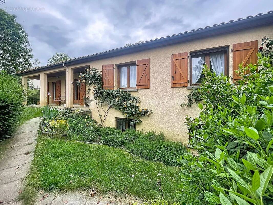 Maison à CHANONAT