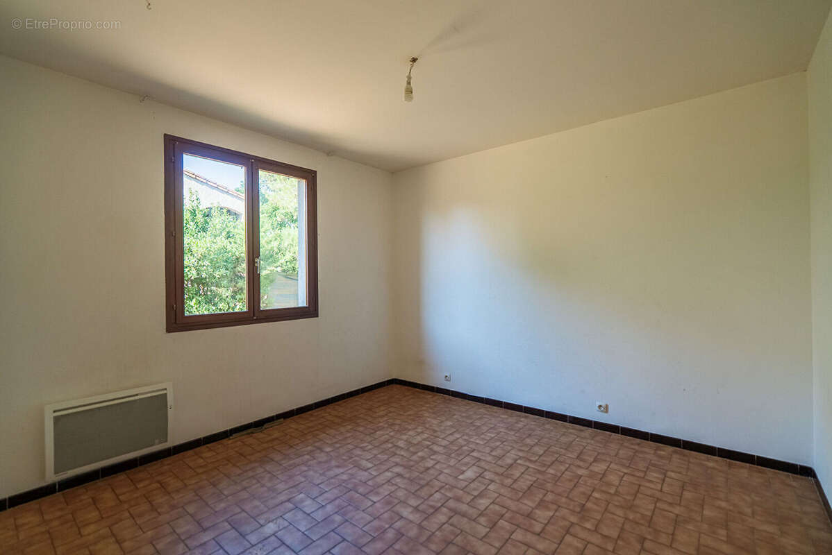 CARCASSONNE - GRAZAILLES Villa quatre faces T5 139m²  (110m²  hab.) avec jardin, garage, et terrasse - photo 14