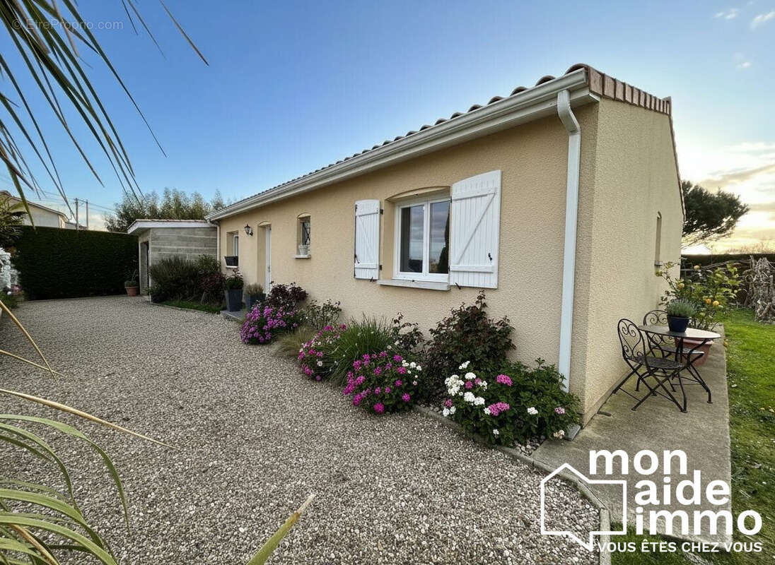 Maison à SAINT-SEURIN-SUR-L'ISLE