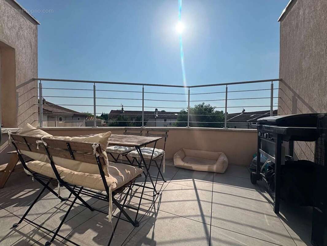 À vendre maillane, appartement 3 pièces, extérieur, parking - photo 5
