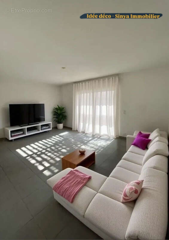 Appartement à SAINT-CLEMENT-DE-RIVIERE