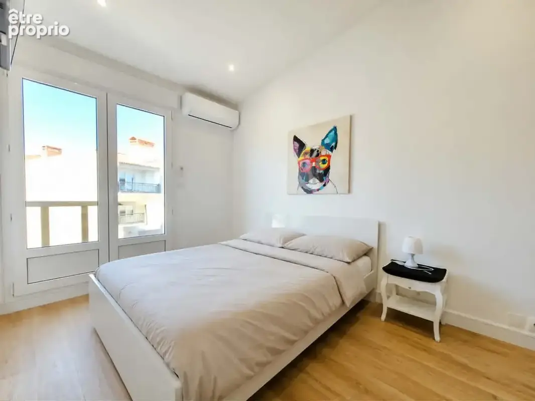 Appartement T2/3 rénové centre ville dernier étage - photo 6