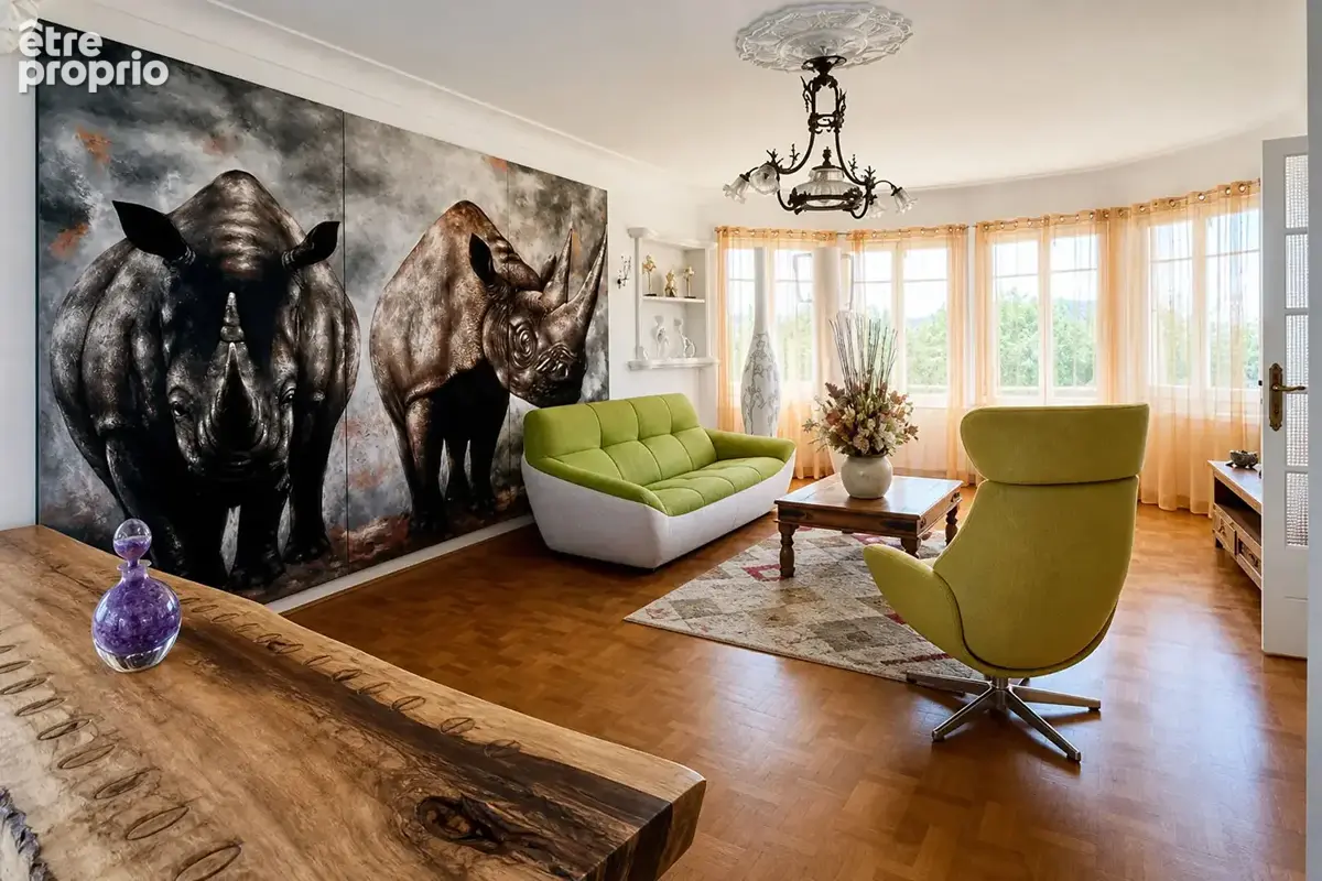Cette grande maison individuelle de 6 pièces et d'environ 200m2 habitables offre un cadre de vie rare à Villeneuve-sur-Lot, avec - photo 7