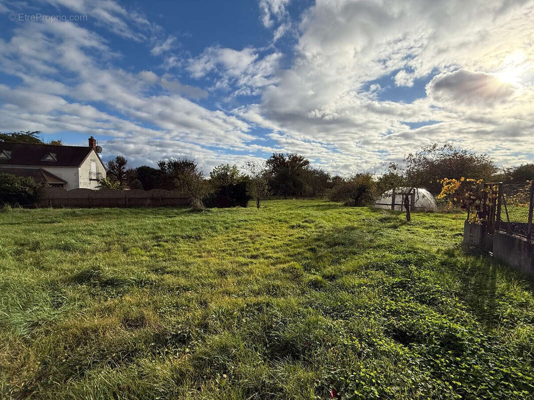 Terrain à AMBRAULT