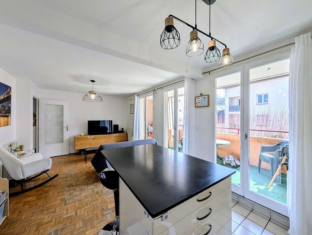Appartement à AIX-LES-BAINS