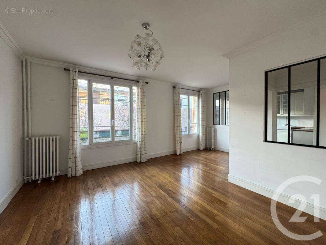 Appartement à FONTENAY-SOUS-BOIS