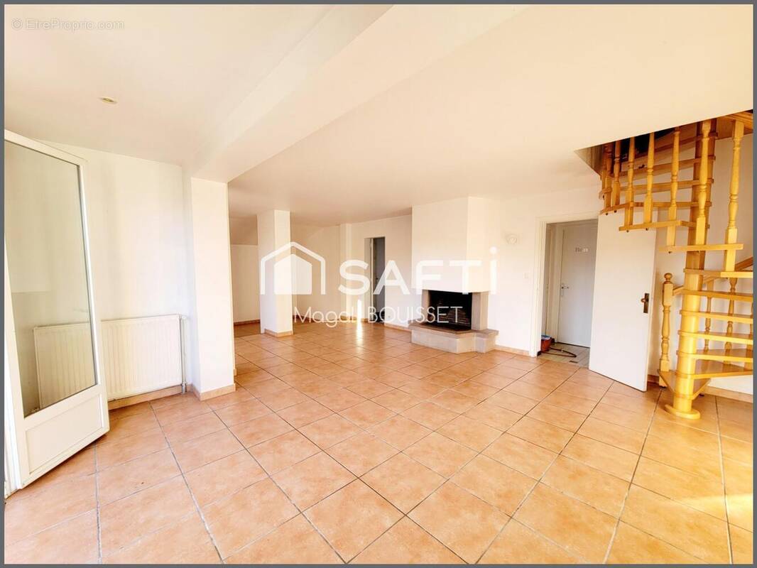 Photo 1 - Maison à VILLENEUVE-DE-RIVIERE