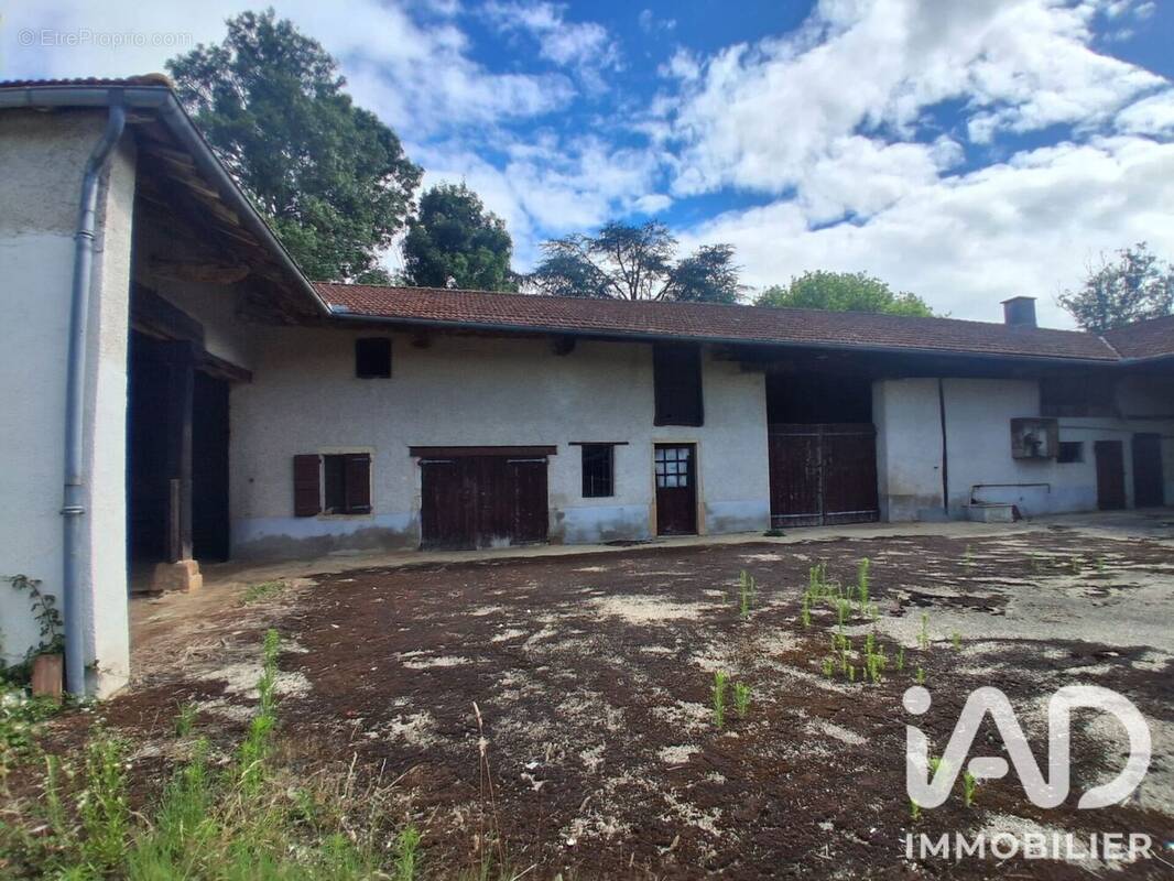 Photo 1 - Maison à CRUZILLES-LES-MEPILLAT