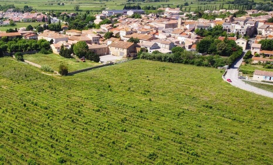 Terrain à BIZANET