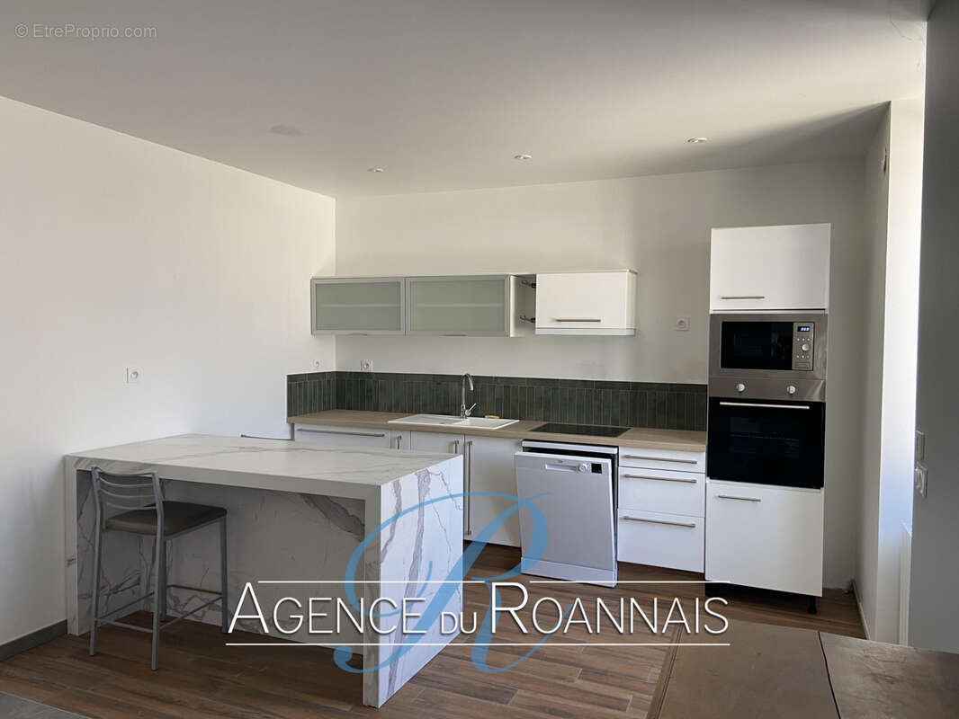 Appartement à LE COTEAU