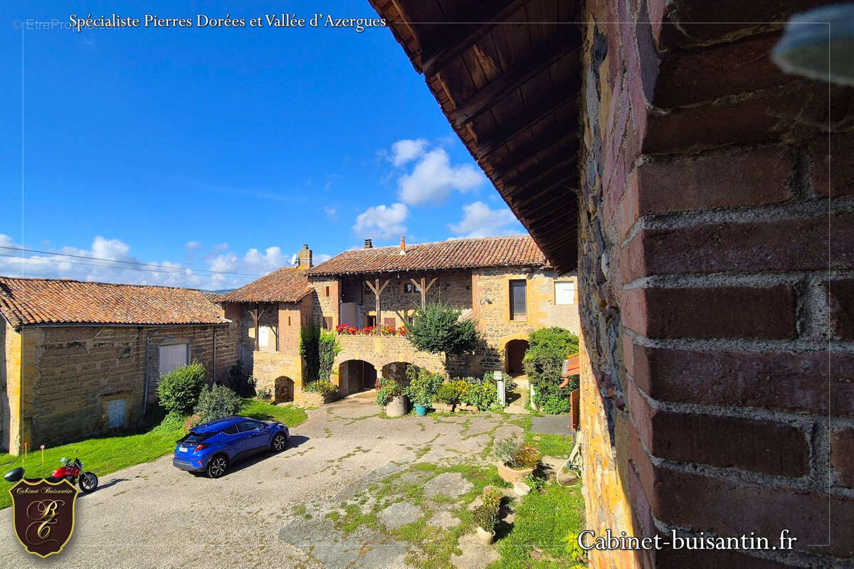 Maison à SAINT-VERAND