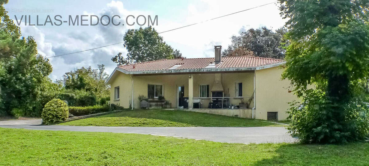 Maison à QUEYRAC