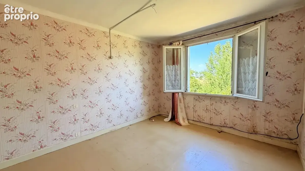 Maison des années 70 de 109 m² sur 1770 m² de terrain - photo 9