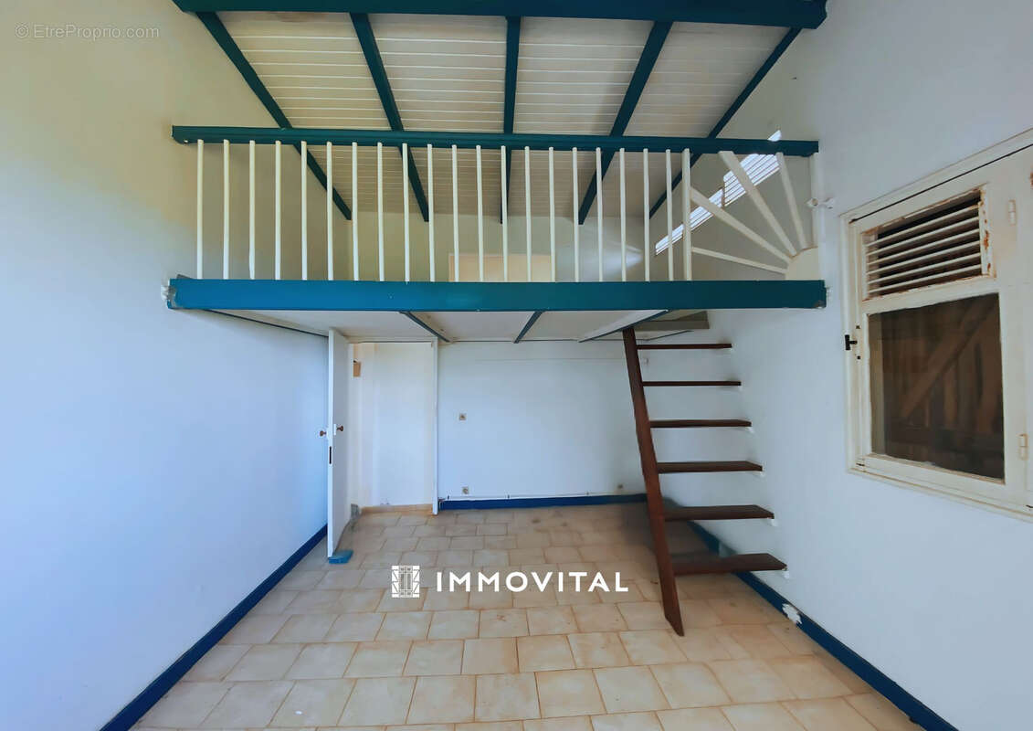 Maison à BASSE-TERRE