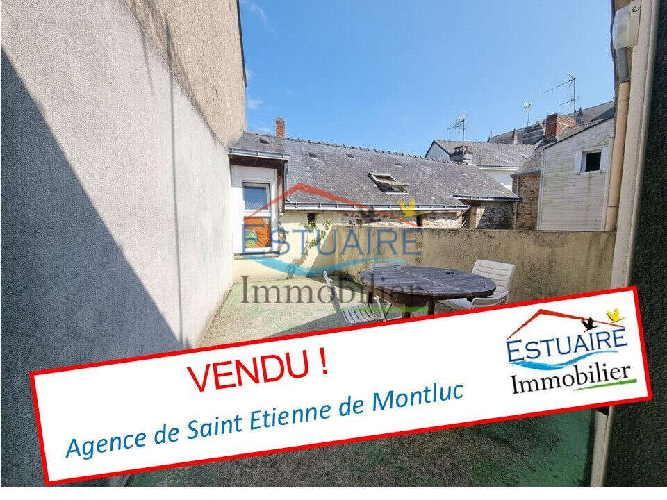 Maison à SAINT-ETIENNE-DE-MONTLUC