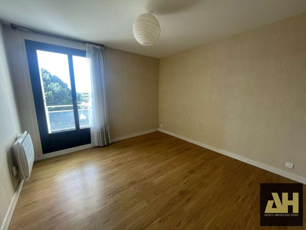 Brest la croix-rouge - appartement t3 de 78 m² - garage - ascenseur - balcon terrasse - photo 7