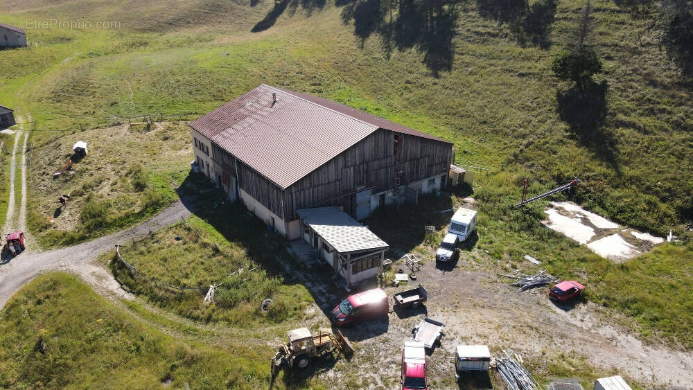 Maison à LA PESSE