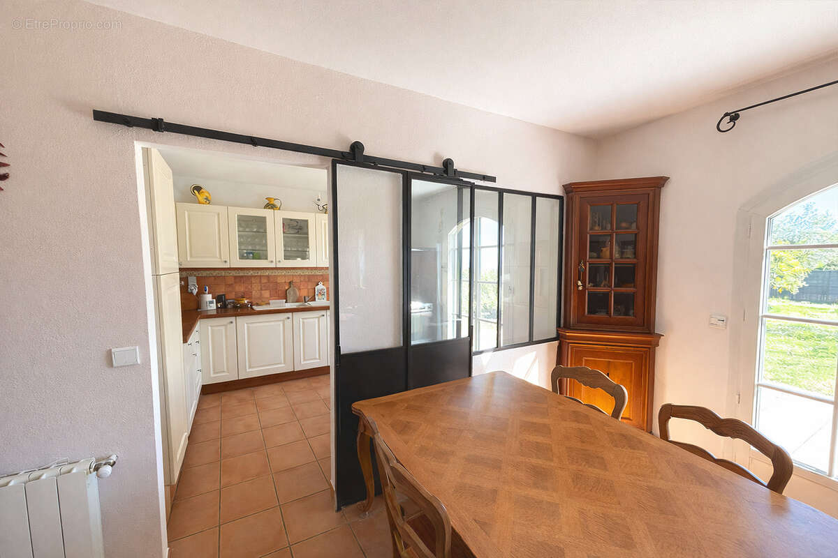 Maison à MONTELIMAR