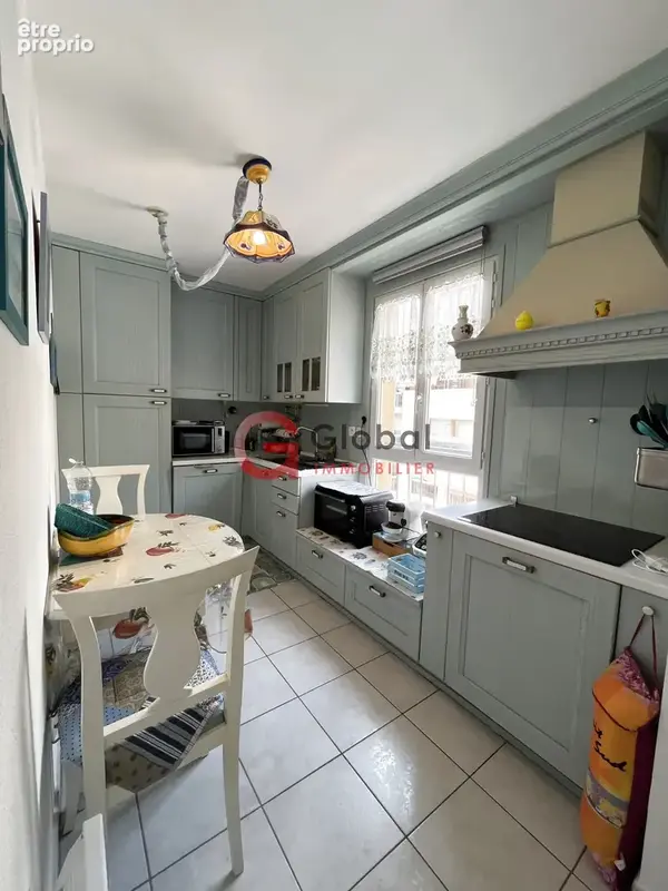 Menton - Appartement traversant 3 pièces avec terrasse plein sud, quartier Vielle Ville à deux pas des plages - photo 9