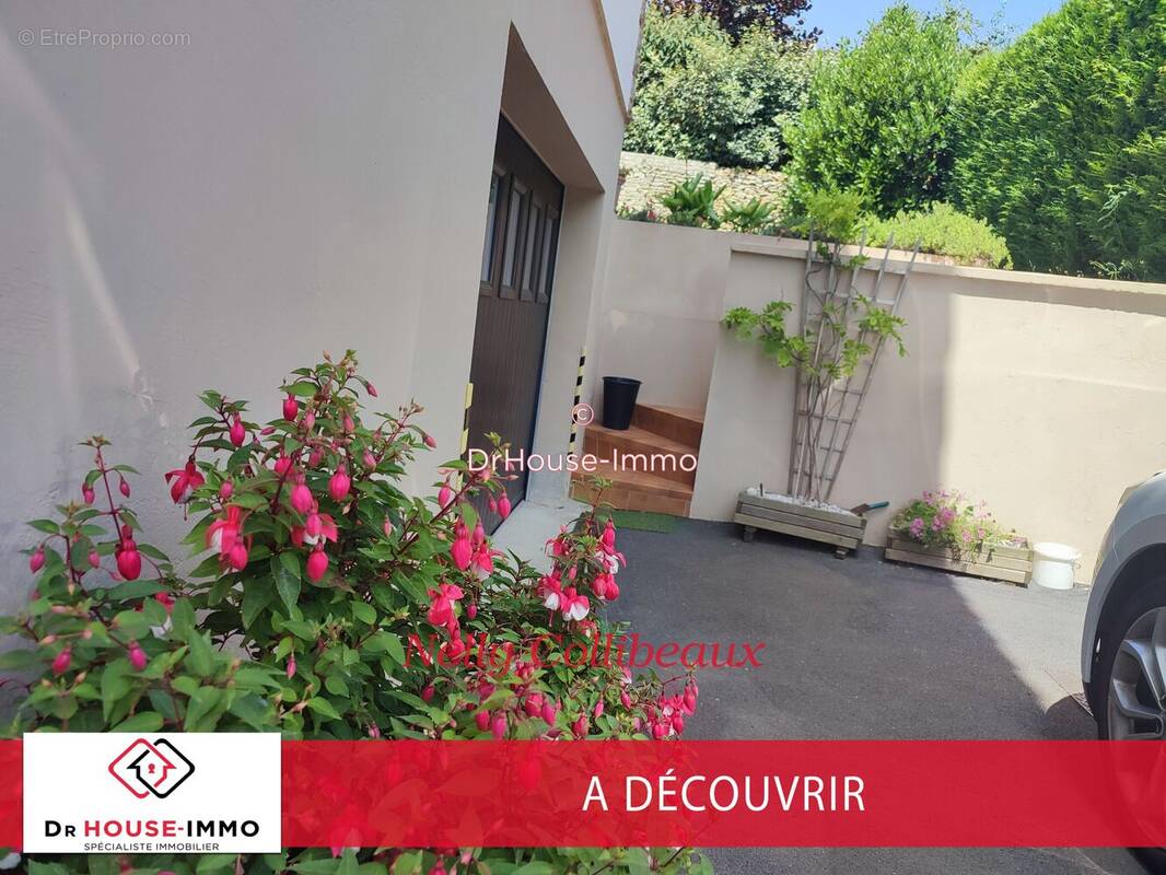 Maison 212 m² à Douvres-La-Delivrande  - photo 1